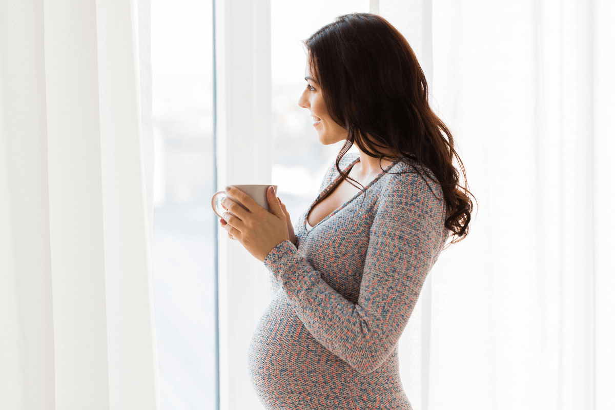 Herbata w ciąży: jaką wybrać a jakich unikać? Wskazówki dla kobiet