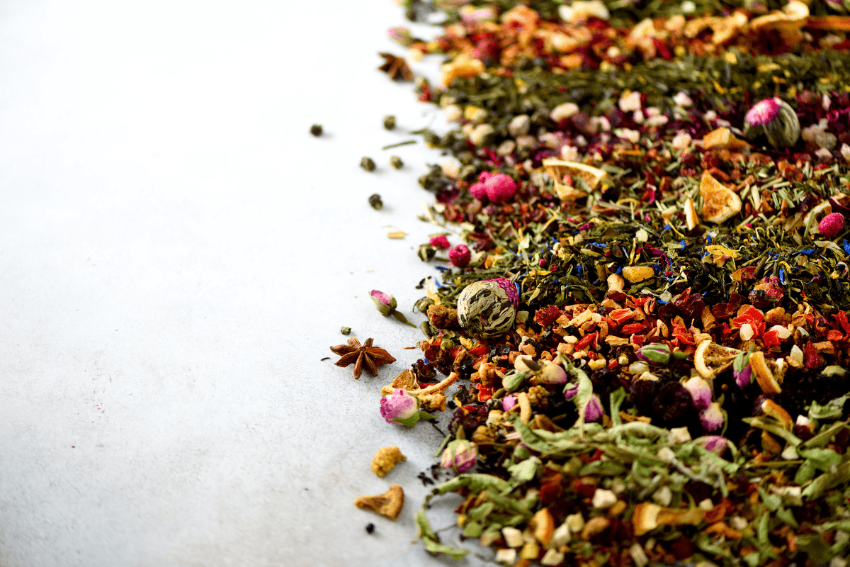 Herbatka z ekologicznego liścia maliny – zdrowe właściwości